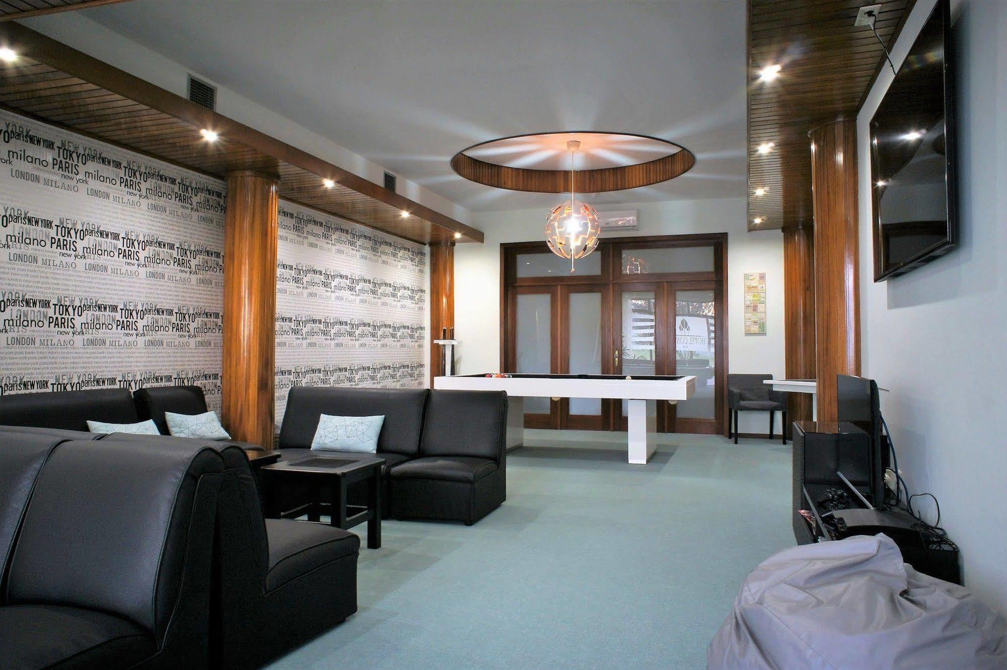 Hotel Contriz Повуа-де-Варзін Екстер'єр фото